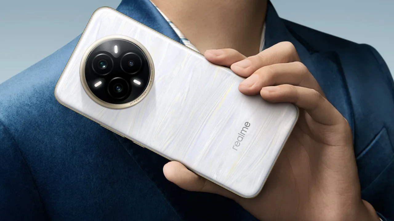 Realme 14 Pro 5G लॉन्च हुआ Suede Grey कलर में, 50MP Sony कैमरा और 6000mAh बैटरी के साथ – जानें कीमत और फीचर्स